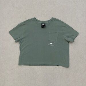 Nike Sportswear Women's Swoosh Cotton T Shirt, Relaxed Fit Cropped